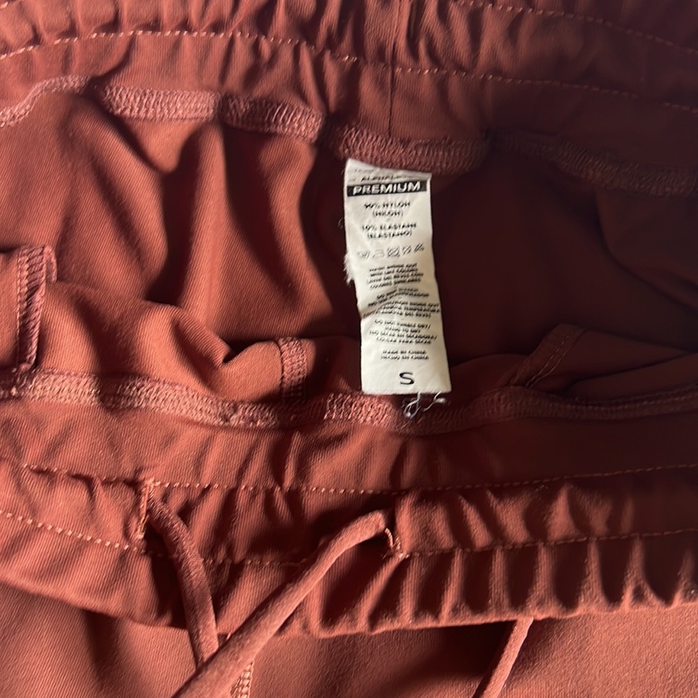 Alphalete Joggers - Picture 7 of 7